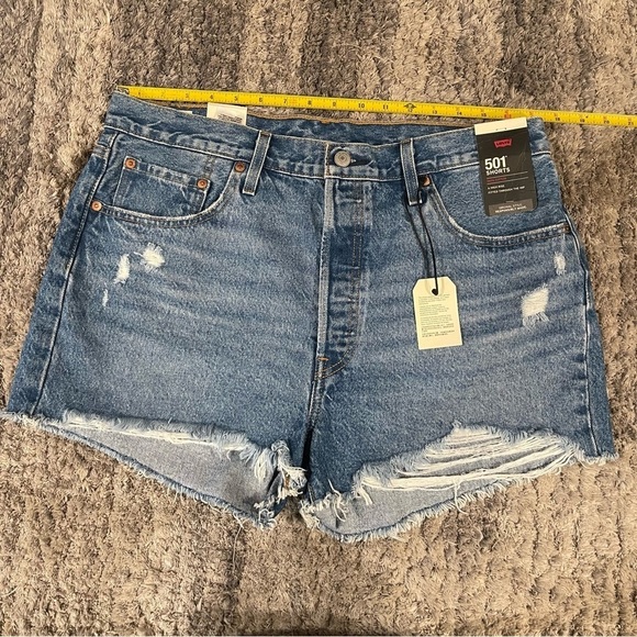 Levi's Pants - Levi’s 501 ORIGINAL FIT HIGH RISE WOMEN'S
SHORTS new With tags size 34
